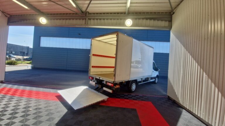 Ford Transit T350 l4 2.0 ecoblue 130 trend business CAISSE 20m3 + HAYON - Image 11 (July 7, 2026)