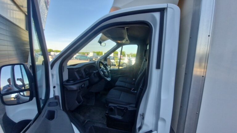 Ford Transit T350 l4 2.0 ecoblue 130 trend business CAISSE 20m3 + HAYON - Image 15 (July 7, 2026)