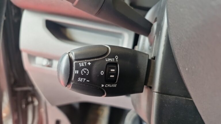 Peugeot Expert Combi STANDARD BLUEHDI 120CH SS - Image 16 (July 7, 2026)