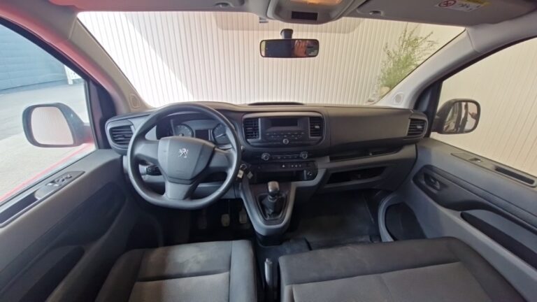 Peugeot Expert Combi STANDARD BLUEHDI 120CH SS - Image 09 (July 7, 2026)