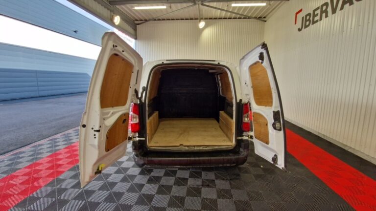 Citroën Berlingo VAN M 650 BLUEHDI 100 SS CLUB - Image 09 (July 7, 2026)