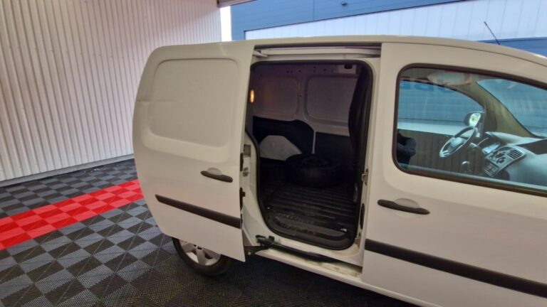 Renault Kangoo Express BLUE DCI 80 EXTRA R-LINK - Image 10 (July 7, 2026)