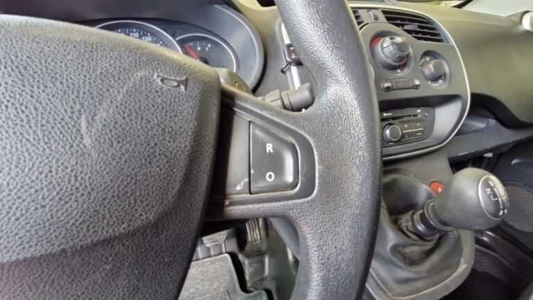 Renault Kangoo Express BLUE DCI 80 EXTRA R-LINK - Image 17 (July 7, 2026)