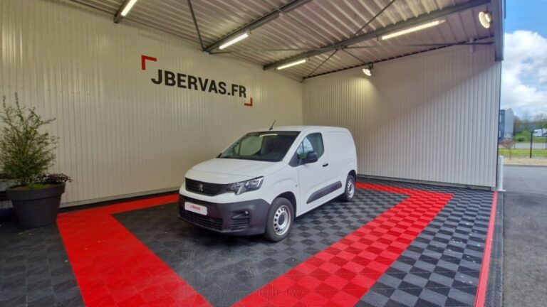 Peugeot Partner STANDARD 1000 KG PURETECH 110 SS PREMIUM - Image 01 (July 7, 2026)