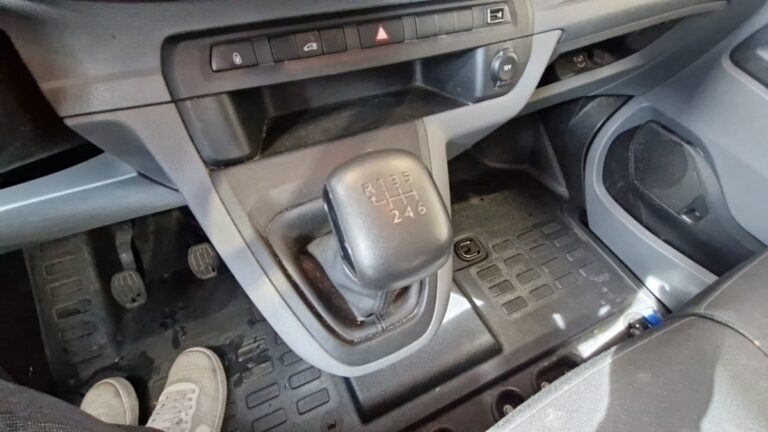 Toyota PROACE LONG 2.0L 140 D-4D BUSINESS - Image 19 (July 7, 2026)