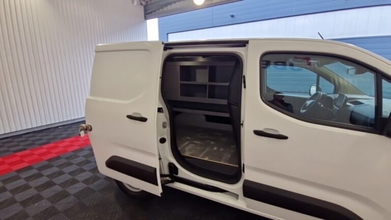 Citroën Berlingo M 1000 PURETECH 130 SS EAT8 WORKER - Image 11 (July 7, 2026)