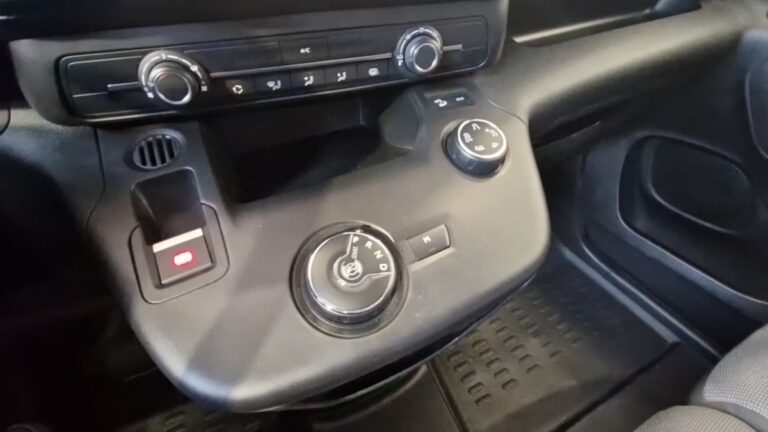 Citroën Berlingo M 1000 PURETECH 130 SS EAT8 WORKER - Image 17 (July 7, 2026)