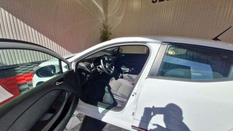 Renault Clio V Société Business E-TECH 140 -21 - Image 10 (July 7, 2026)