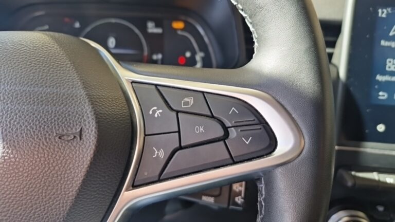 Renault Clio V Société Business E-TECH 140 -21 - Image 17 (July 7, 2026)