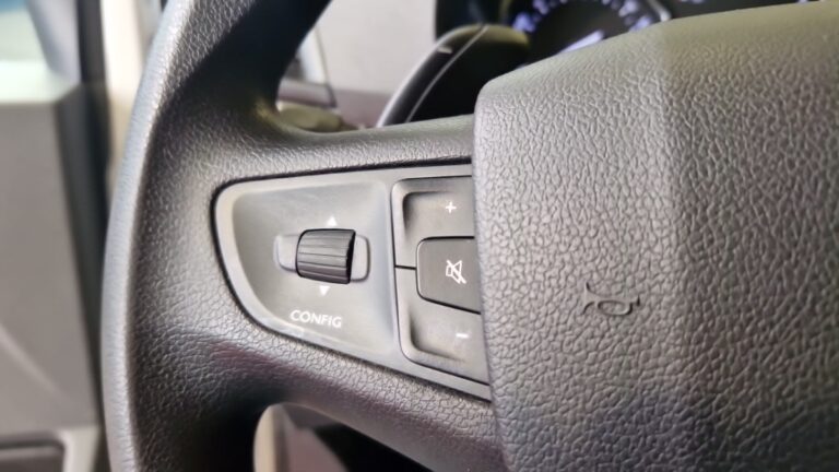 Peugeot Expert tole long bluehdi 180 ss eat8 premium - Image 18 (July 7, 2026)