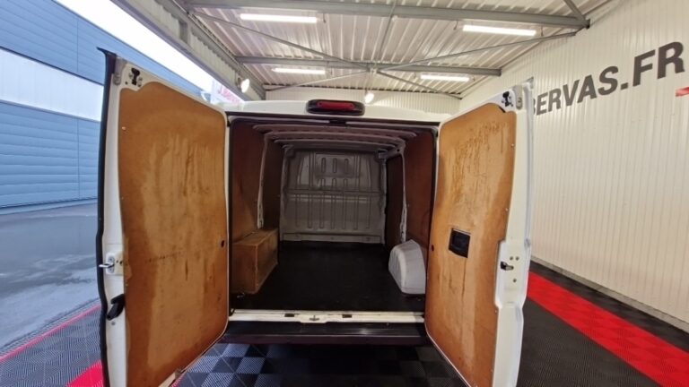 Peugeot Boxer TOLE 333 BLUEHDI 140 SS ASPHALT - Image 13 (July 7, 2026)