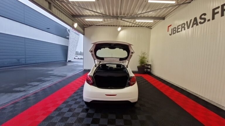 Peugeot 208 affaire BLUEHDI 100 SS PREMIUM - Image 13 (July 7, 2026)