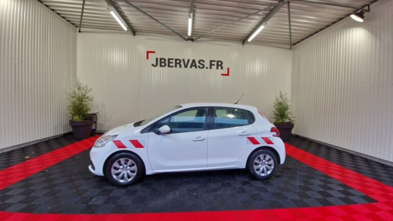 Peugeot 208 affaire BLUEHDI 100 SS PREMIUM - Image 08 (July 7, 2026)