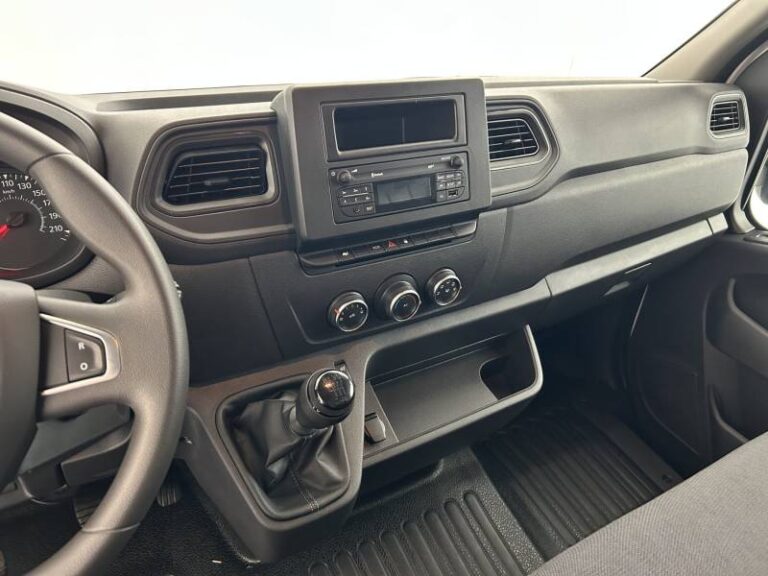 Renault Master FOURGON FGN TRAC F3500 BLUE DCI 135 CONFORT - Image 12 (July 7, 2026)