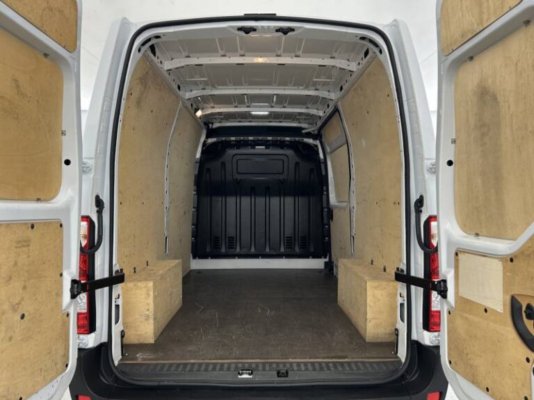 Renault Master FOURGON FGN TRAC F3500 BLUE DCI 135 CONFORT - Image 18 (July 7, 2026)