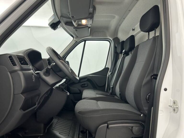 Renault Master FOURGON FGN TRAC F3500 BLUE DCI 135 CONFORT - Image 09 (July 7, 2026)