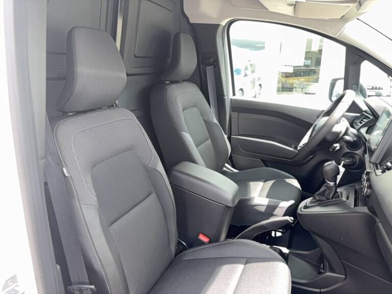 Renault Kangoo Van FG TOLE DCI 95 L1 AUTO ADVANCE - Image 12 (July 7, 2026)