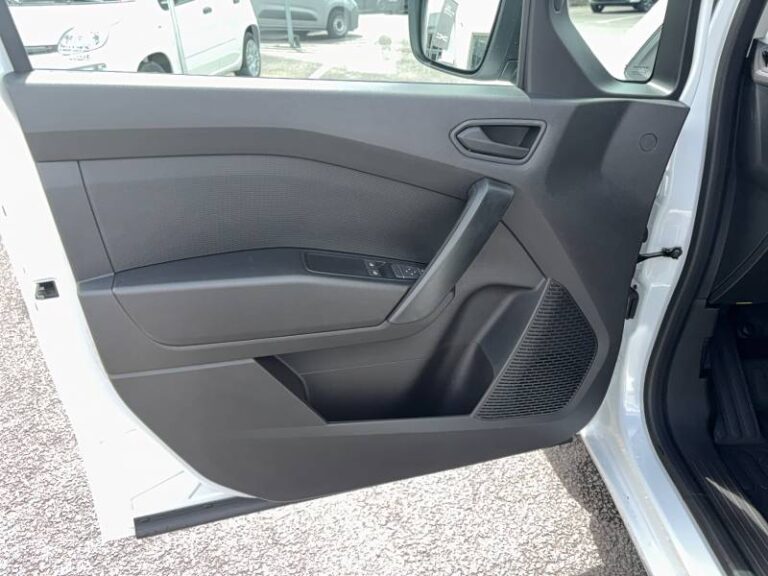 Renault Kangoo Van FG TOLE DCI 95 L1 AUTO ADVANCE - Image 16 (July 7, 2026)
