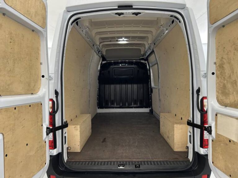 Renault Master FOURGON FGN TRAC F3500 BLUE DCI 135 CONFORT - Image 18 (July 7, 2026)