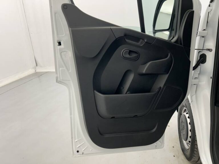 Renault Master FOURGON FGN TRAC F3500 BLUE DCI 135 CONFORT - Image 11 (July 7, 2026)