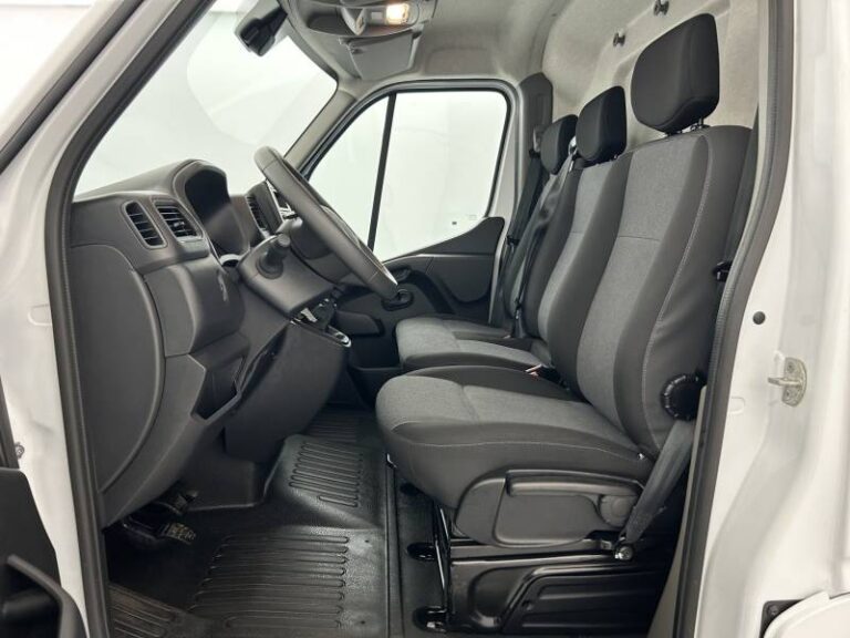 Renault Master FOURGON FGN TRAC F3500 BLUE DCI 135 CONFORT - Image 09 (July 7, 2026)