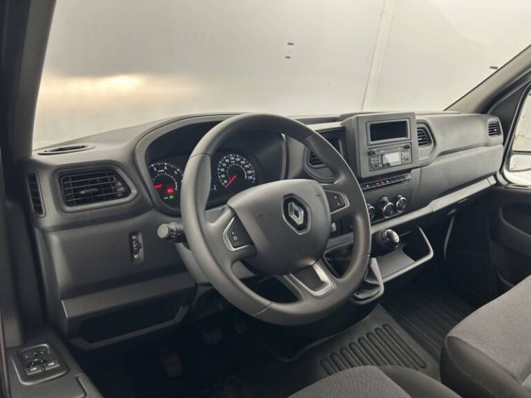 Renault Master FOURGON FGN TRAC F3500 BLUE DCI 135 CONFORT - Image 10 (July 7, 2026)