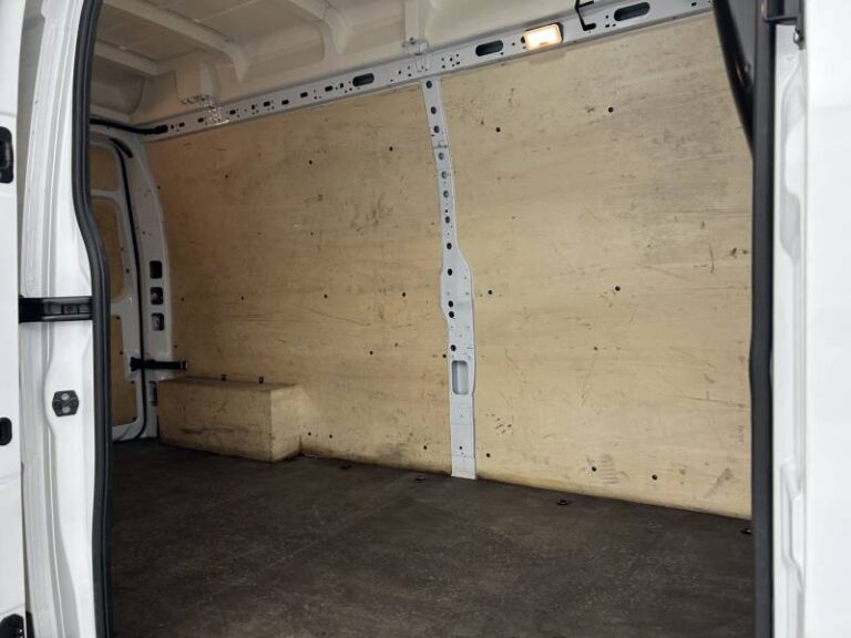 Renault Master FOURGON FGN TRAC F3500 BLUE DCI 135 CONFORT - Image 16 (July 7, 2026)