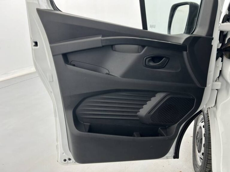 Renault Trafic FGN 3000 KG BLUE DCI 130 CONFORT - Image 11 (July 7, 2026)