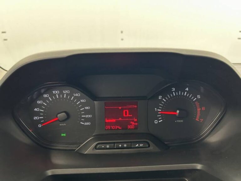 Peugeot Partner FGN FOURGON STANDARD 650 KG BLUEHDI 100 S&S BVM5 PRO - Image 17 (July 7, 2026)