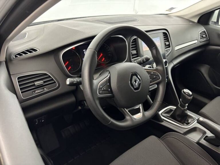 Renault Mégane SOCIETE IV BLUE DCI 115 AIR NAV REVERSIBLE - Image 10 (July 7, 2026)
