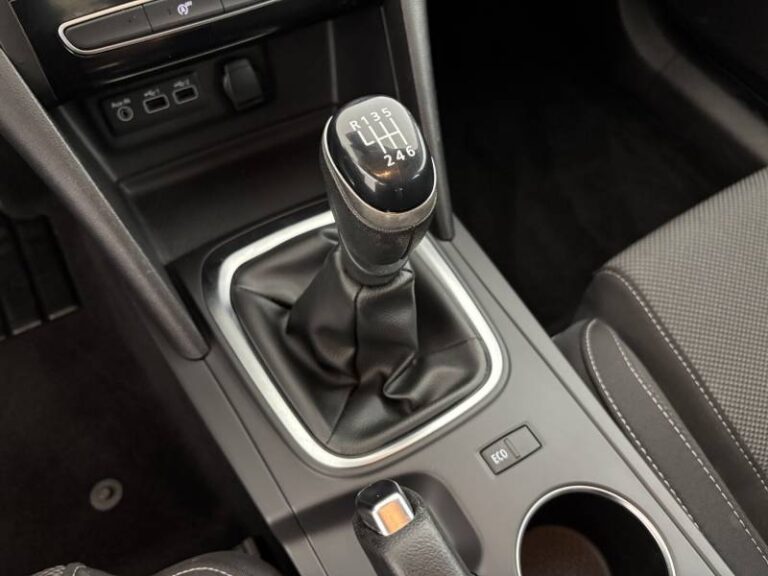 Renault Mégane SOCIETE IV BLUE DCI 115 AIR NAV REVERSIBLE - Image 13 (July 7, 2026)