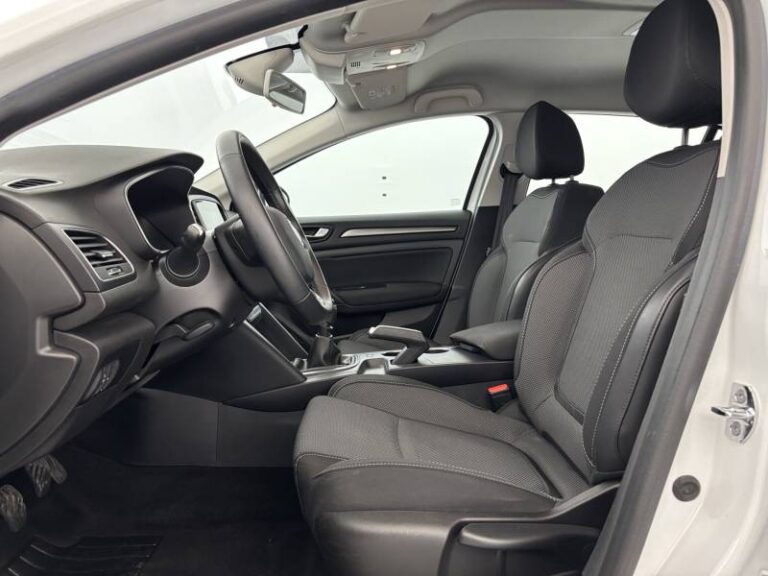 Renault Mégane SOCIETE IV BLUE DCI 115 AIR NAV REVERSIBLE - Image 09 (July 7, 2026)
