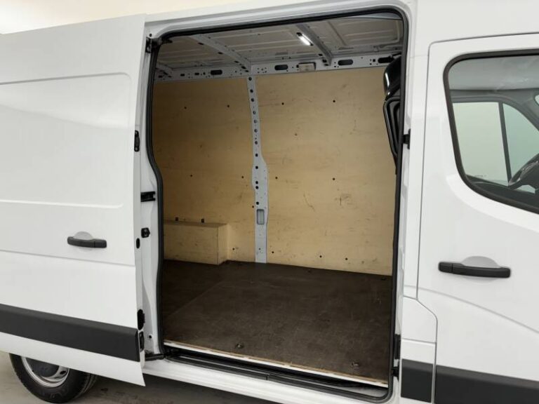Renault Master FOURGON FGN TRAC F3500 BLUE DCI 135 CONFORT - Image 16 (July 7, 2026)