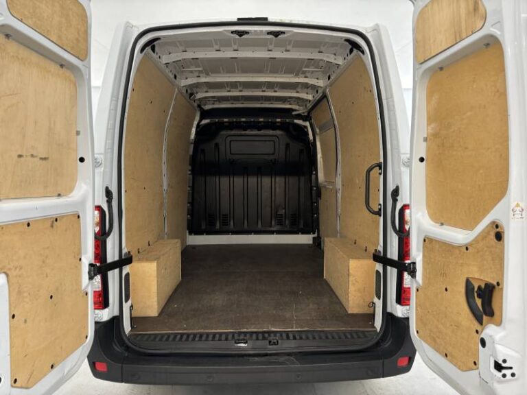 Renault Master FOURGON FGN TRAC F3500 BLUE DCI 135 CONFORT - Image 18 (July 7, 2026)