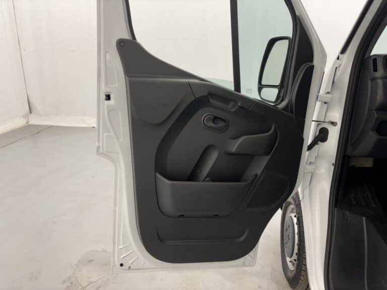 Renault Trafic FGN 2800 KG BLUE DCI 110 ESSENTIEL - Image 11 (July 7, 2026)