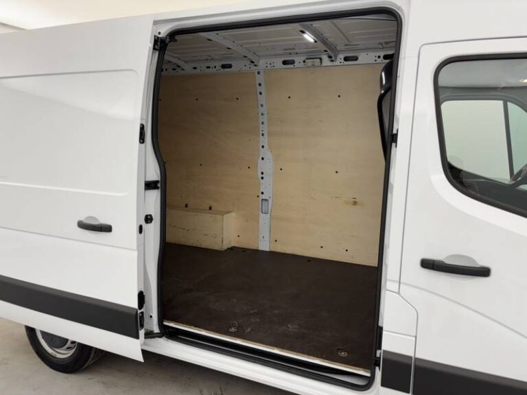 Renault Trafic FGN 2800 KG BLUE DCI 110 ESSENTIEL - Image 16 (July 7, 2026)