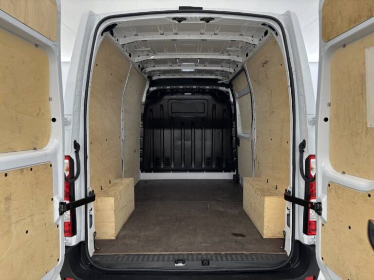 Renault Trafic FGN 2800 KG BLUE DCI 110 ESSENTIEL - Image 18 (July 7, 2026)