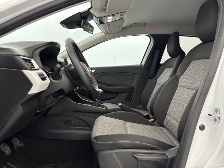 Renault Clio SOCIETE BLUE DCI 100 EVOLUTION REVERSIBLE - Image 09 (July 7, 2026)