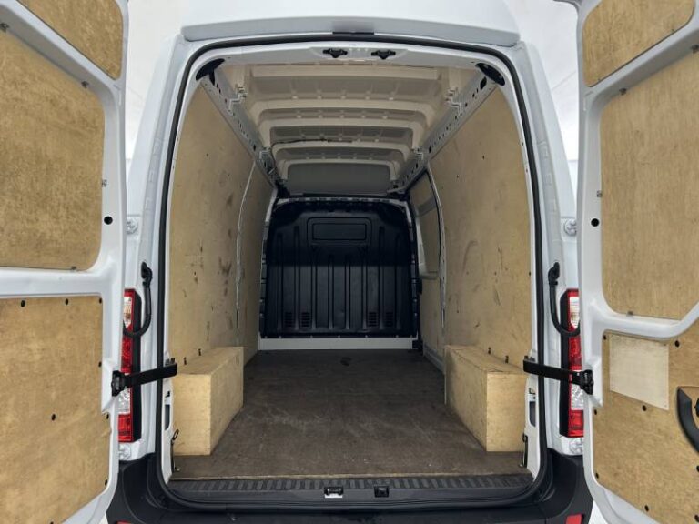 Renault Master FOURGON FGN TRAC F3500 BLUE DCI 135 CONFORT - Image 18 (July 7, 2026)