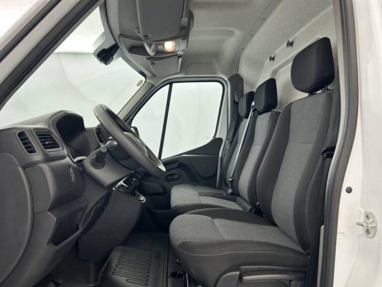 Renault Master FOURGON FGN TRAC F3500 BLUE DCI 135 CONFORT - Image 09 (July 7, 2026)