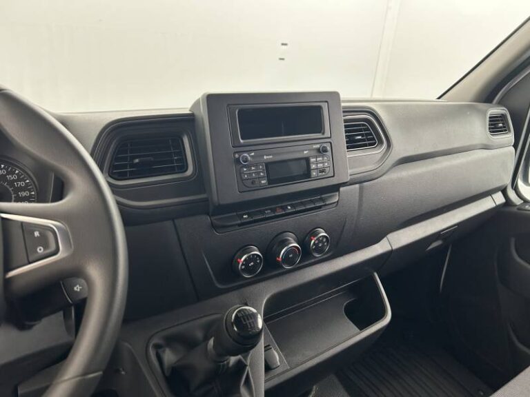 Renault Master FOURGON FGN TRAC F3500 BLUE DCI 135 CONFORT - Image 12 (July 7, 2026)