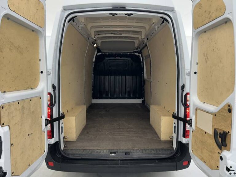 Renault Master FOURGON FGN TRAC F3500 BLUE DCI 135 CONFORT - Image 18 (July 7, 2026)