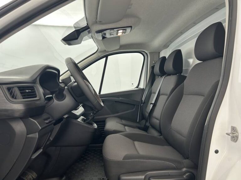 Renault Trafic FG BLUE DCI 130 3T GSR2 ADVANCE - Image 09 (July 7, 2026)