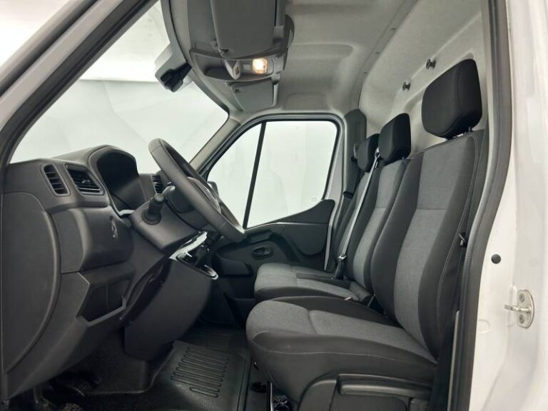 Renault Master FOURGON FGN TRAC F3500 BLUE DCI 135 CONFORT - Image 09 (July 7, 2026)