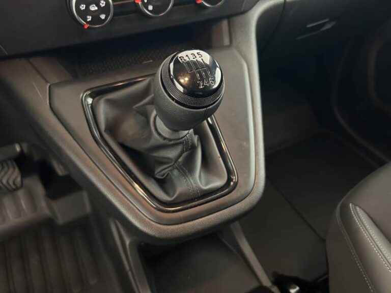 Renault Kangoo Van TOLE L1 BLUE DCI 75 GSR2 ADVANCE - Image 13 (July 7, 2026)