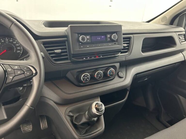 Renault Trafic FG BLUE DCI 130 3T GSR2 ADVANCE - Image 12 (July 7, 2026)