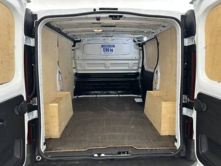 Renault Trafic FG BLUE DCI 130 3T GSR2 ADVANCE - Image 18 (July 7, 2026)
