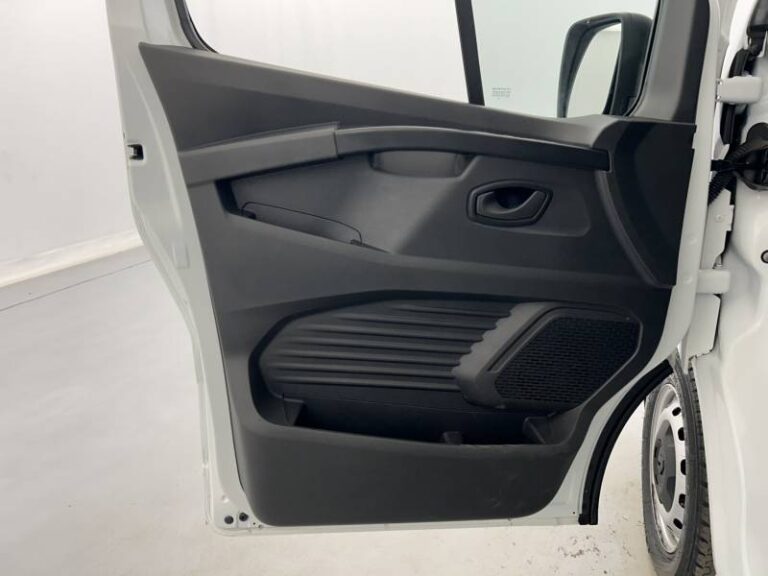 Renault Trafic FGN 2800 KG BLUE DCI 110 ESSENTIEL - Image 11 (July 7, 2026)