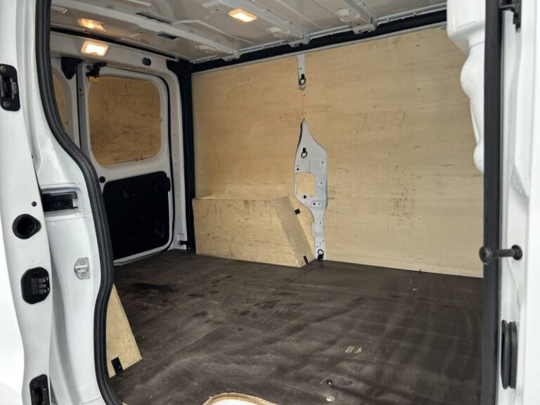 Renault Trafic FGN 2800 KG BLUE DCI 110 ESSENTIEL - Image 16 (July 7, 2026)