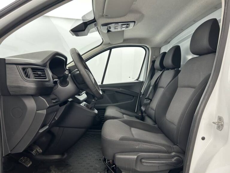 Renault Trafic FGN 2800 KG BLUE DCI 110 ESSENTIEL - Image 09 (July 7, 2026)